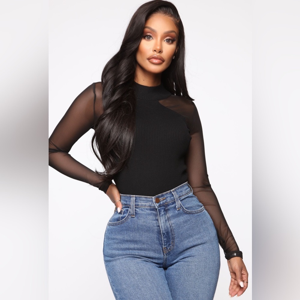 Leave It To Your Imagination Sweater - Black